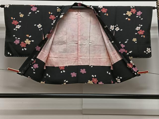 平和屋着物∞羽織 舞花文 黒地 正絹 逸品 未使用 CAAX7884ua