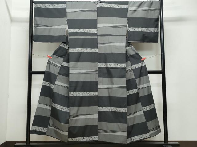 平和屋着物●上質な紬 横段舞蝶草木文 正絹 逸品 CAAY2930vf