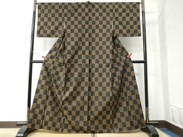 平和屋着物●本場大島紬 9マルキ 市松文様 正絹 逸品 CABE3130yc