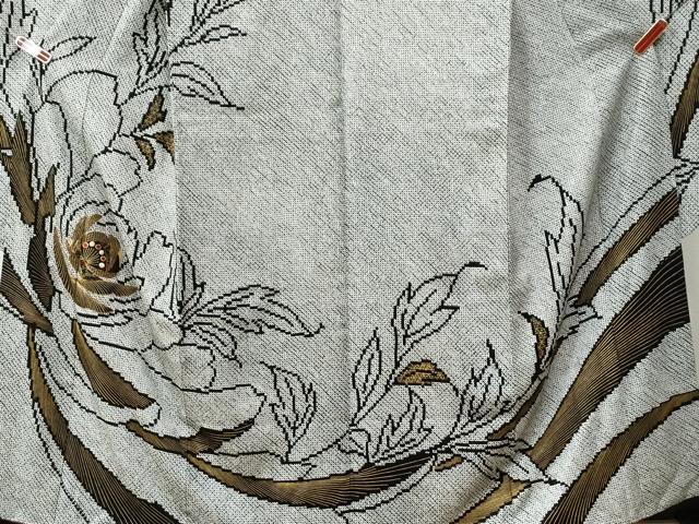 平和屋着物●豪華振袖 総絞り 駒刺繍 牡丹 黒地 金彩 鈴乃屋扱い 正絹 逸品 CAAZ3020yc