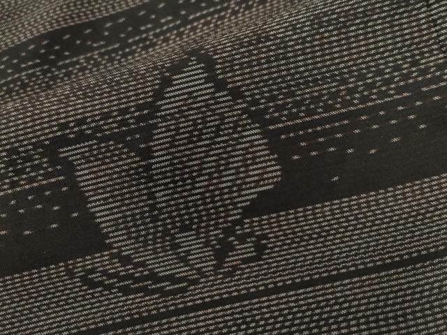 平和屋着物●本場大島紬 泥染め 舞蝶文 岩越辰井織物謹製 やまと誂製 証紙付き 正絹 逸品 CAAZ3427yc