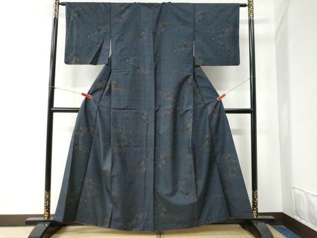 平和屋着物●本場大島紬 9マルキ 流水草花文 正絹 逸品 CAAZ3967yc