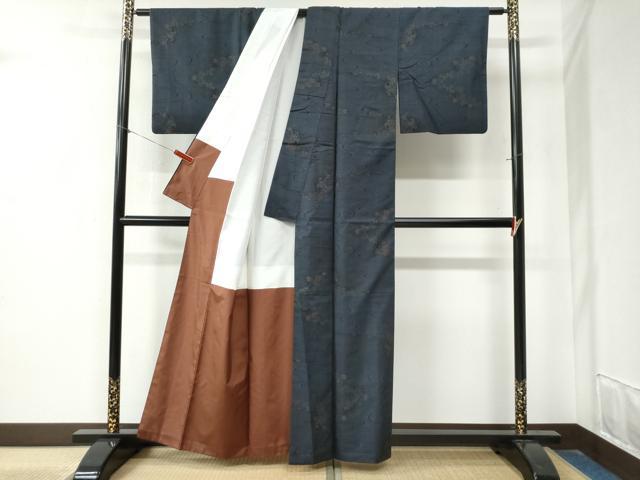 平和屋着物●本場大島紬 9マルキ 流水草花文 正絹 逸品 CAAZ3967yc