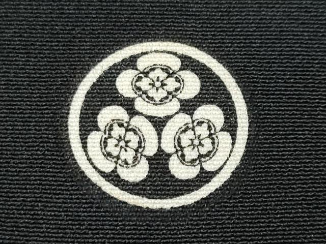 平和屋着物■豪華黒留袖 作家物 駒刺繍 文箱花鳥文 暈し染め 金彩 正絹 逸品 CABA7738fb