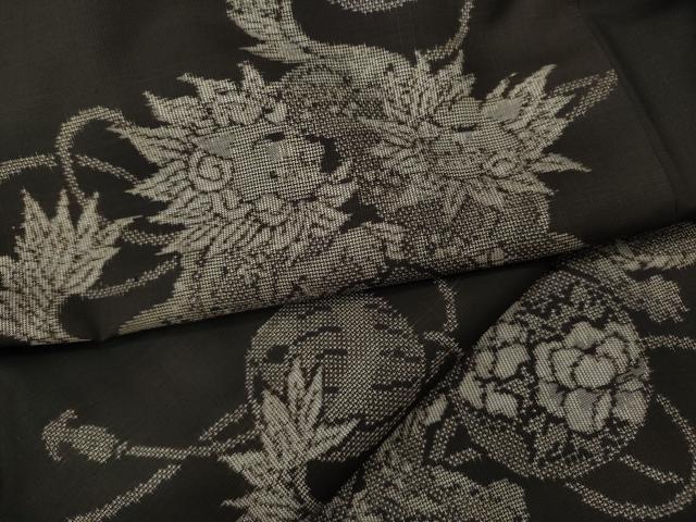 平和屋着物●本場大島紬 9マルキ 地空き 唐獅子鞠花文 総絣 正絹 逸品 未使用 CABA8076ut