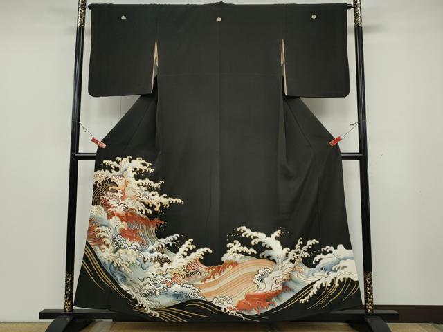 平和屋着物●セミアンティーク 黒留袖 刺繍 立波文 金彩 正絹 逸品 CABA8188ut