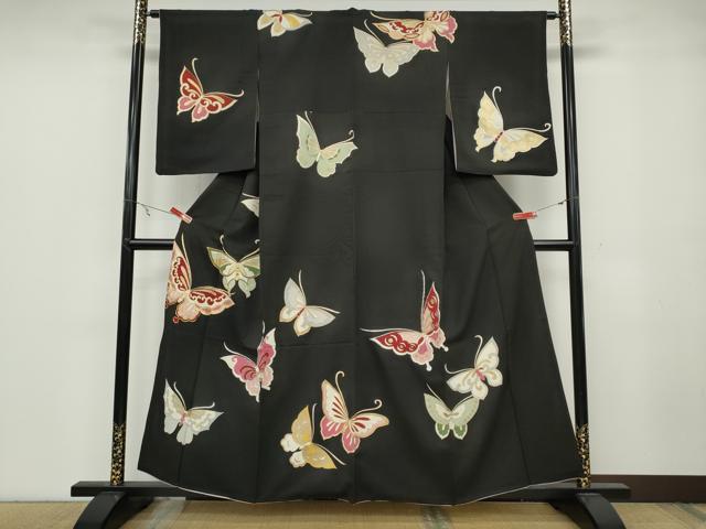 平和屋着物●セミアンティーク　訪問着　駒刺繍　舞蝶文　黒地　金彩　正絹　逸品　CABA8400ut 平和屋着物○セミアンティーク 訪問着 駒刺繍 舞蝶文 黒地 金彩 正絹