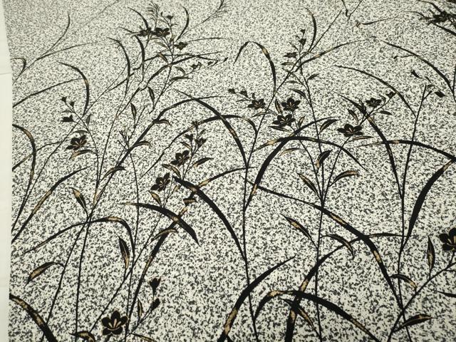 平和屋着物●訪問着 作家物 草花文 たたき染め 黒地 金彩 正絹 逸品 CABB0069gh