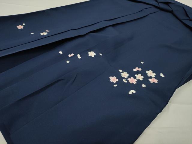 平和屋着物●女性 行灯袴 総刺繍 舞桜文 留紺色 金糸 洗える着物 CABB0282gh