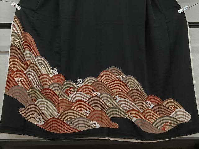 平和屋着物■豪華黒留袖 駒刺繍 立波文 金彩 正絹 逸品 CABB2577xi