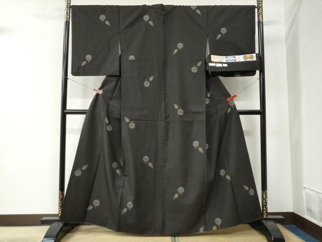 平和屋着物●本場大島紬 7マルキ 泥染め 地空き 独楽 久井絹織物謹製 証紙付き 正絹 逸品 CABB4351yc