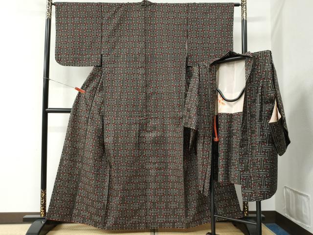 平和屋着物●本場大島紬 龍郷絣 秋名バラ アンサンブル 正絹 逸品 CABB4384yc