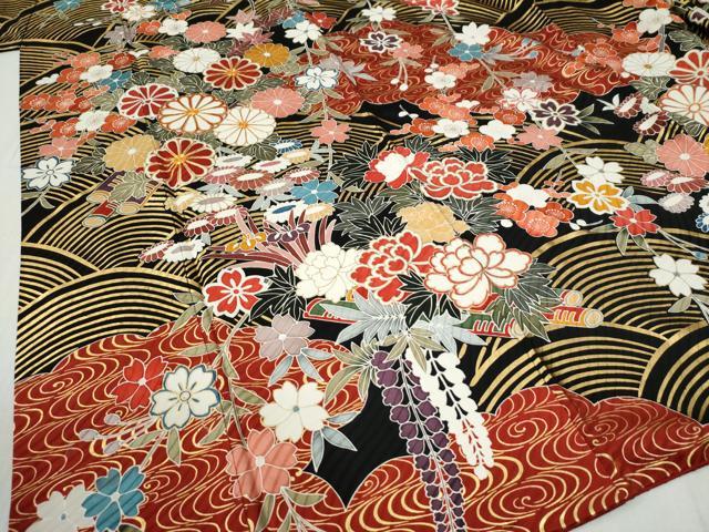 平和屋着物●豪華振袖 駒刺繍 雲取り流水枝垂れ花文 黒地 金彩 正絹 逸品 CABB4680yc