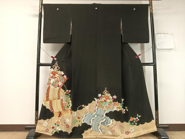 平和屋着物●染刺工芸　大羊居　東京友禅　黒留袖　駒刺繍　雲取り吉祥花文　金彩　正絹　逸品　CABB4807vp 平和屋着物○染刺工芸 大羊居 東京友禅 黒留袖 駒刺繍