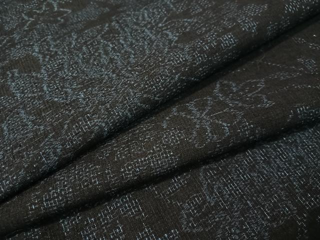 平和屋着物○本場結城紬 重要無形文化財 100亀甲 草花文 正絹 逸品