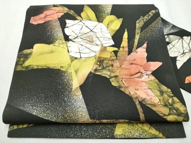 未着用　付け下げ　鉄線花　テッセン　金彩　市松　黒地　着物　092a d 未着用 付け下げ 鉄線花 テッセン 金彩 市松 黒地 着物 092a d 未着用