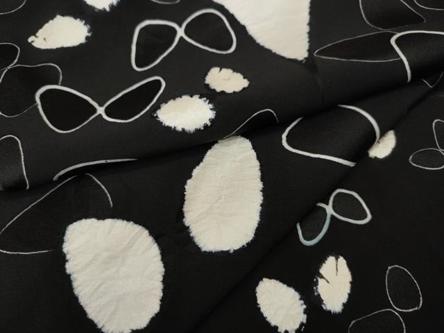 平和屋着物●上質な小紋　絞り　舞蝶文　ロング丈　正絹　逸品　CABB6105ut 平和屋着物○上質な小紋 絞り 舞蝶文 ロング丈 正絹 逸品 CABB6105ut