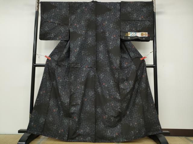 平和屋着物●本場大島紬 9マルキ 泥染め 枝花文 東豊彦紬工場謹製 証紙付き 正絹 逸品 CABC2226ut