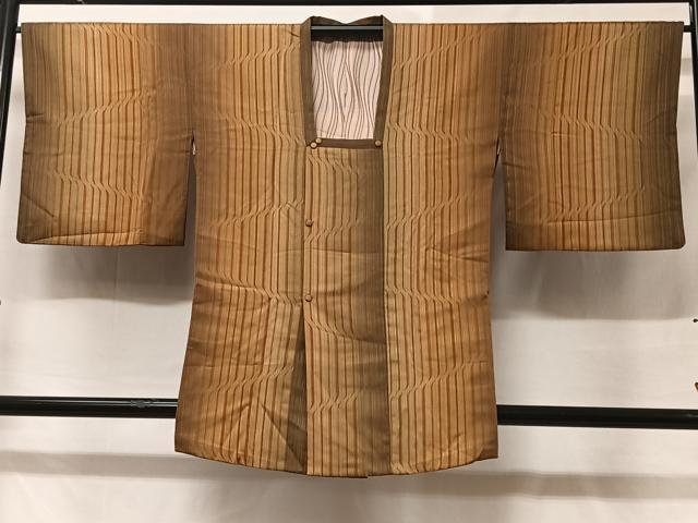 平和屋着物#道行コート 地紋起こし 変わり縞 暈し染め 正絹 逸品 CABC3114ua
