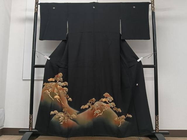 平和屋着物■豪華黒留袖 作家物 駒刺繍 枝松文 金彩 正絹 逸品 CABC5697xi