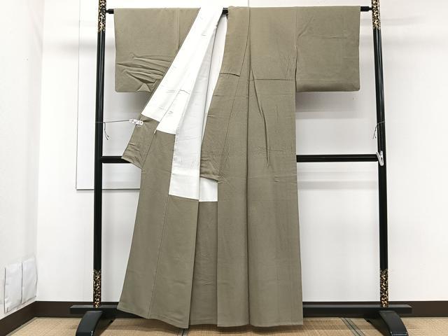 平和屋着物■上質な色無地 ゑリ善扱い 肥後煤竹色 正絹 逸品 CABC5755xi