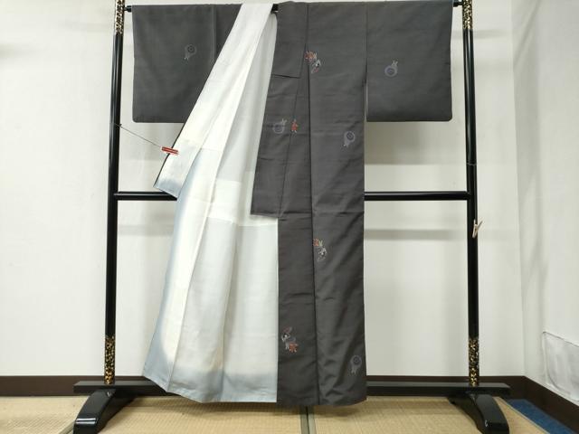 平和屋着物●京の名門・菱屋六右ェ門 紬 人物文 正絹 逸品 CABC6419yc