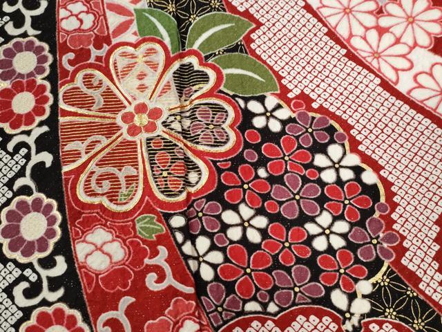 平和屋着物●豪華振袖 駒刺繍 絞り 熨斗籬花唐草文 黒地 金通し地 やまと誂製 正絹 逸品 CABC6666yc