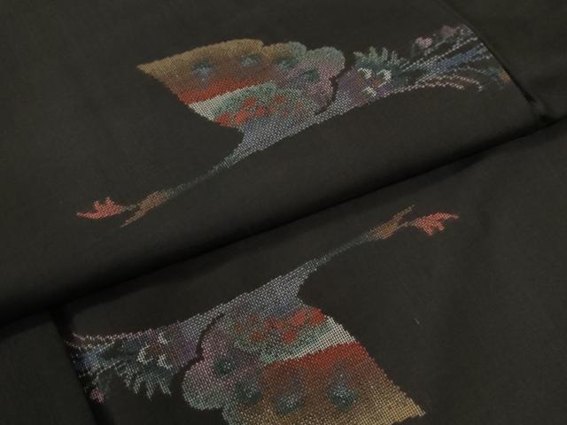 平和屋着物●本場大島紬 9マルキ 地空き 孔雀 久保特製 証紙付き 正絹 逸品 未使用 CABC6687yc