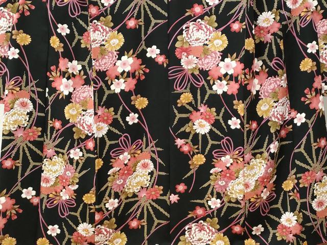 平和屋着物●豪華振袖 乱菊草花文 黒地 金彩 正絹 逸品 CABC6865yc