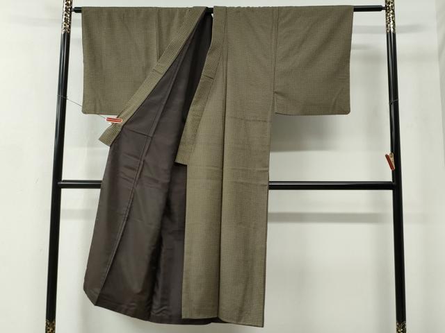 平和屋着物●男性 お召・羽織セット 抽象文 着物:媚茶色 羽織:朽葉色 正絹 逸品 CABC7012yc