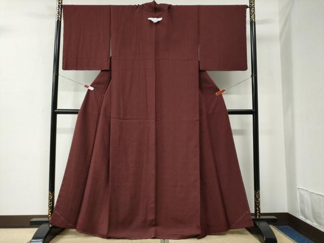 平和屋着物●上質な色無地 蜀江花地紋 葡萄色 正絹 逸品 未使用 CABC7033yc
