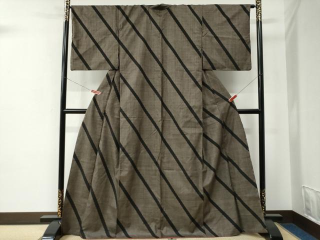 平和屋着物●本場大島紬 7マルキ 斜線文 正絹 逸品 CABC7116yc