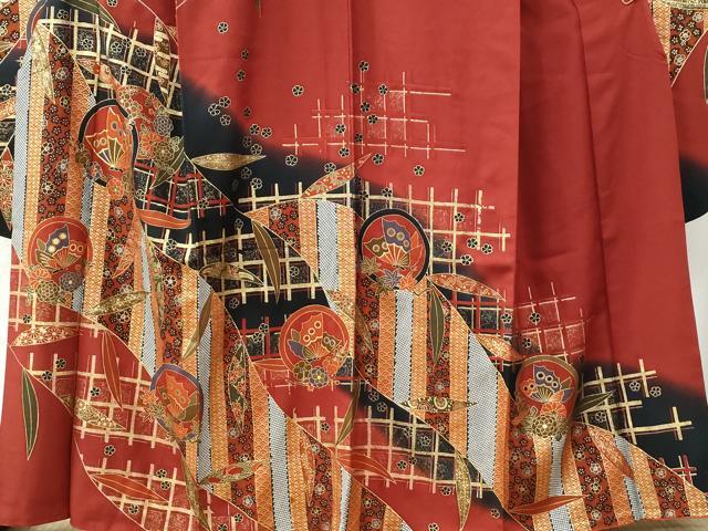 平和屋着物●豪華振袖 駒刺繍 花蝶丸文 暈し染め 黒地 金彩 正絹 逸品 CABC7175yc