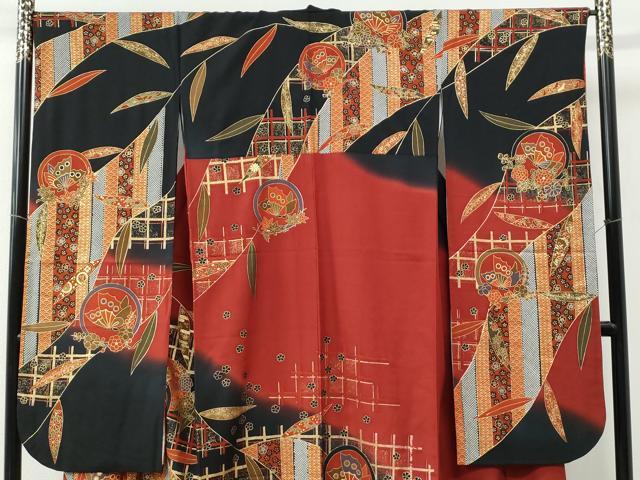 平和屋着物●豪華振袖 駒刺繍 花蝶丸文 暈し染め 黒地 金彩 正絹 逸品 CABC7175yc