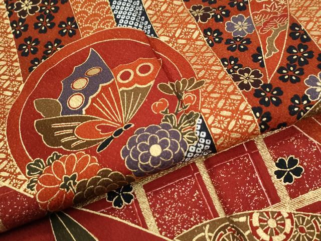平和屋着物●豪華振袖 駒刺繍 花蝶丸文 暈し染め 黒地 金彩 正絹 逸品 CABC7175yc
