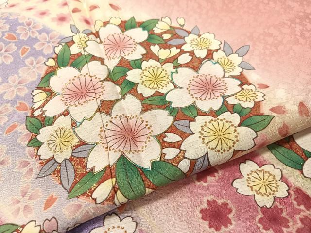 平和屋着物●豪華振袖 舞桜丸文 暈し染め 金通し地 正絹 逸品 CABC9718vp