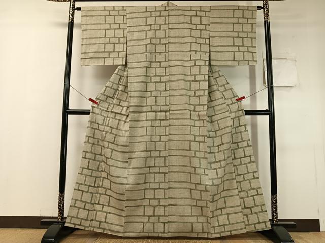 平和屋着物●本場結城紬 重要無形文化財 80亀甲 横段文 正絹 逸品 CABC9791vp