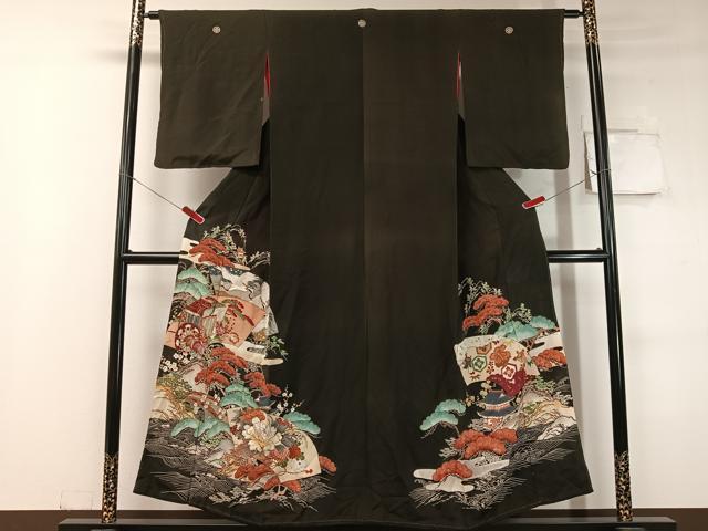 平和屋着物●アンティーク 大正ロマン 黒留袖 駒刺繍 地紙御所車飛鶴花松文 金彩 正絹 逸品 CABC9808vp