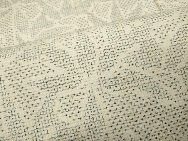 平和屋着物●本場結城紬 重要無形文化財 80亀甲 舞葉文 正絹 逸品 CABD0256ut