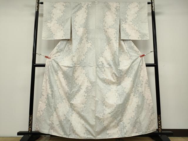 平和屋着物●本場大島紬 白大島 9マルキ 南天文 正絹 逸品 未使用 CABD0363ut
