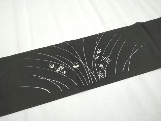 平和屋着物●塩瀬 九寸名古屋帯 草花文 黒地 金糸 正絹 逸品 CABD0421hy