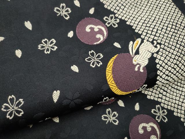 平和屋着物●九寸名古屋帯 跳兎 舞桜丸文 黒地 正絹 逸品 CABD0446hy