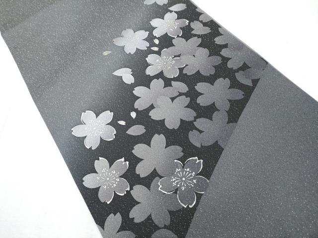 平和屋着物●太鼓柄袋帯 伊と幸 舞桜文 銀通し地 反端付き 正絹 逸品 CABD0531hy
