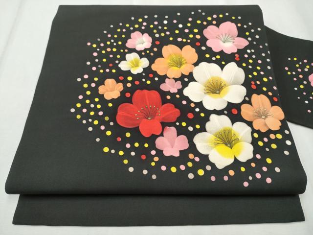 平和屋着物●塩瀬 九寸名古屋帯 舞花文 黒地 金彩 正絹 逸品 CABD0783hy