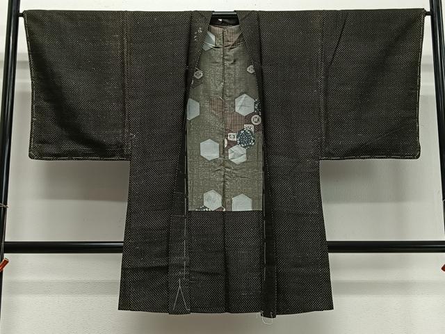 平和屋着物∞男性 長羽織 紬地 絣文様 黒地 正絹 逸品 CABD4609ua