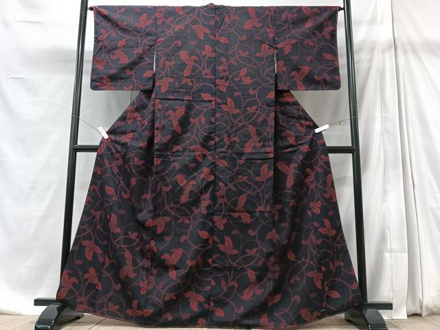 平和屋着物■上質な紬 蔦の葉文 黒地 正絹 逸品 CABD7142xe