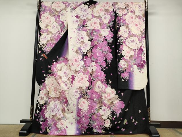 平和屋着物●豪華振袖 刺繍 舞花文 暈し染め 黒地 金彩 正絹 逸品 CABD7295ut
