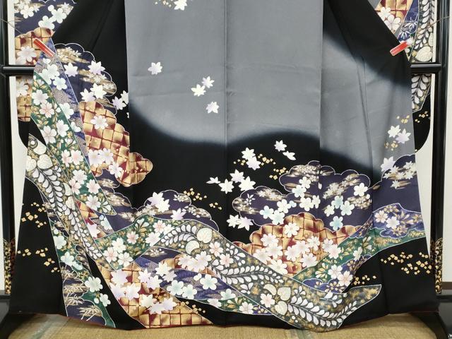 平和屋着物●豪華振袖 雲重ね熨斗舞花文 暈し染め 黒地 金彩 やまと誂製 正絹 逸品 CABD7554ut
