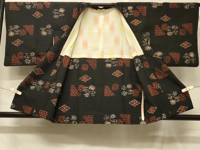 平和屋着物#道行コート ろうけつ染め 流水花菱文 黒地 正絹 逸品 CABD7807in