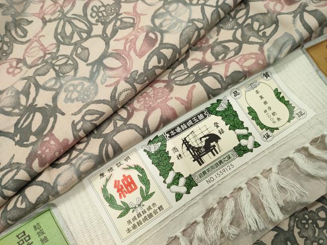 平和屋着物●本場結城玉紬 結織苑 型染め 花丸文 証紙付き 正絹 逸品 CABD8841gh